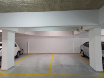 2 VAGAS DE GARAGEM PARALELAS
